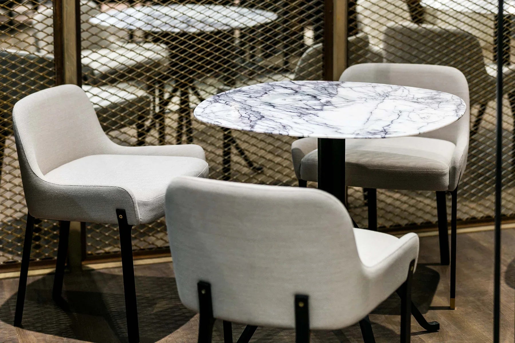 Blink spisebordsstol fra Stellar Works