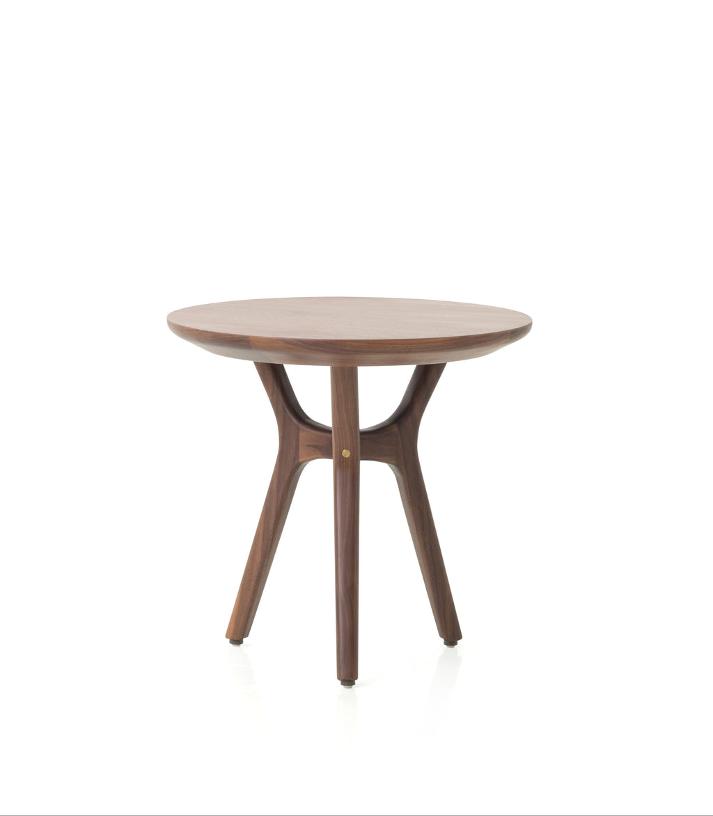 Rén side table in walnut from Stellar Works