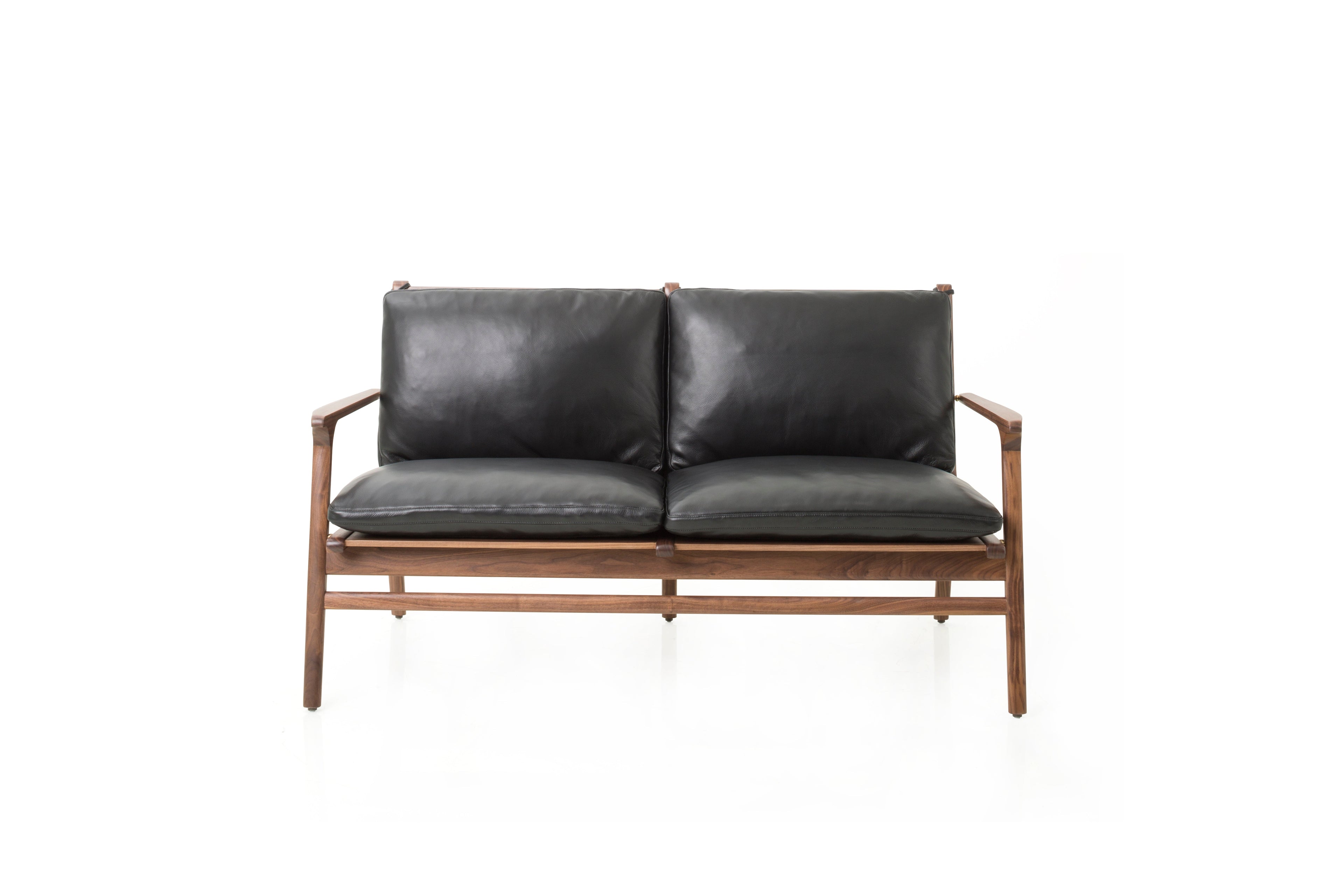 Rén 2-seater lounge sofa in walnut with black leather from Stellar Works