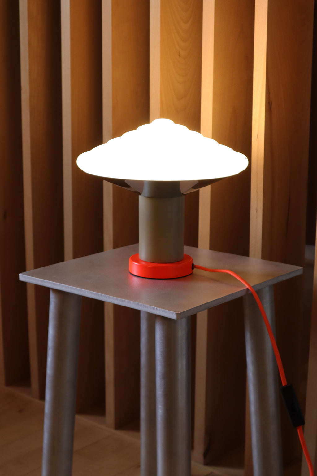 WTL1 Whipped bordlampe, Luminous Orange